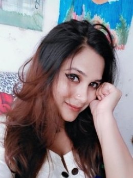 Riddhi - Escort in Dubai - intimate haircut Partially