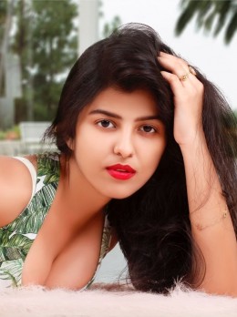 Sonia - Girls escort in Dubai (United Arab Emirates)