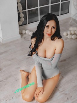 SHOPI - Escort in Dubai - bust size B