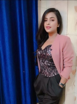 Pooja - Escort shanaya kapoor 0588894073 | Girl in Dubai