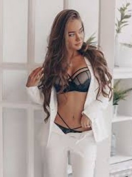 Hotel Escorts in Dubai Marina - Escort DUBAI ESCORT- EMELIA | Girl in Dubai