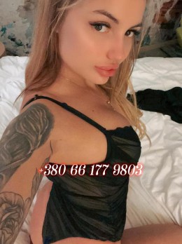 Escort in Dubai - DARINA 18yo SELFIES